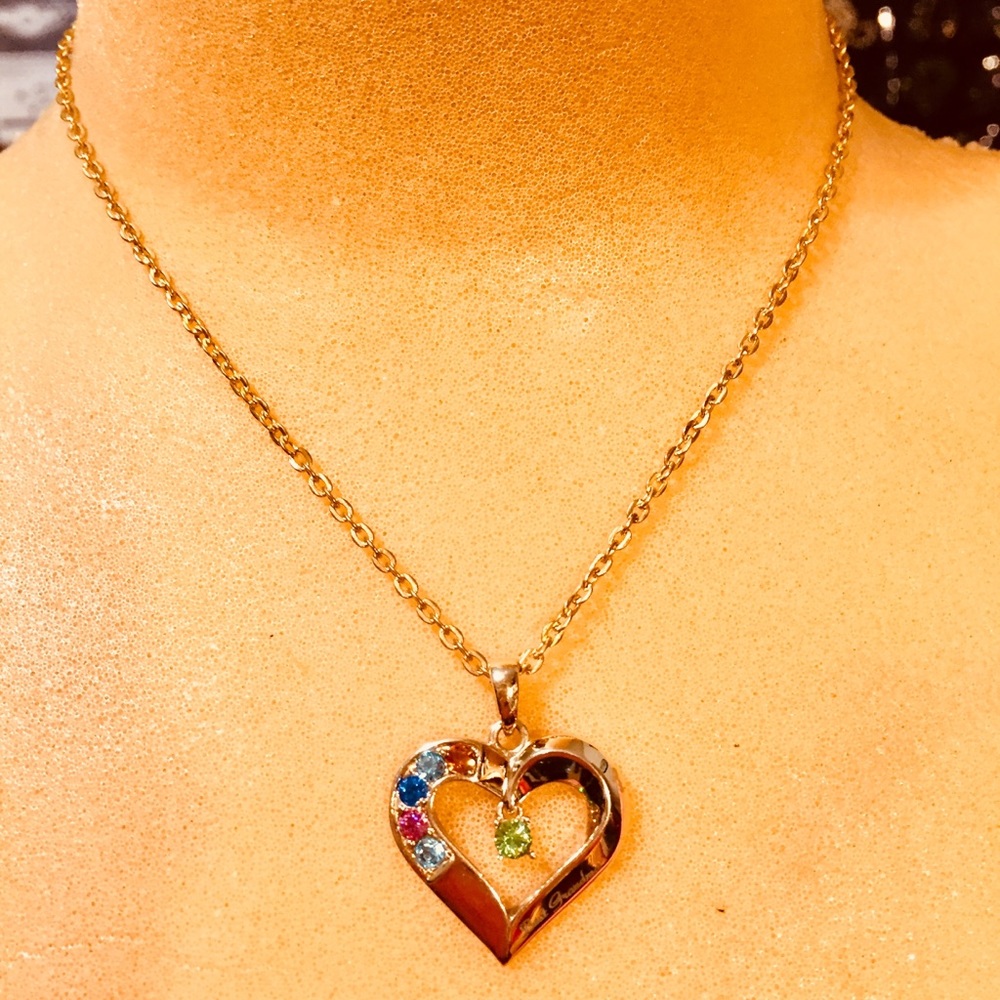 Heart necklace w/ stones and Best Grandma - Picture 2 of 3